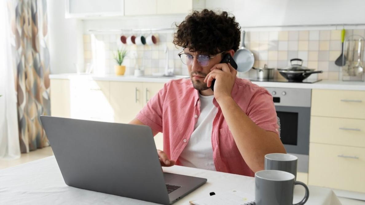 Urmărire constantă a progresului financiar